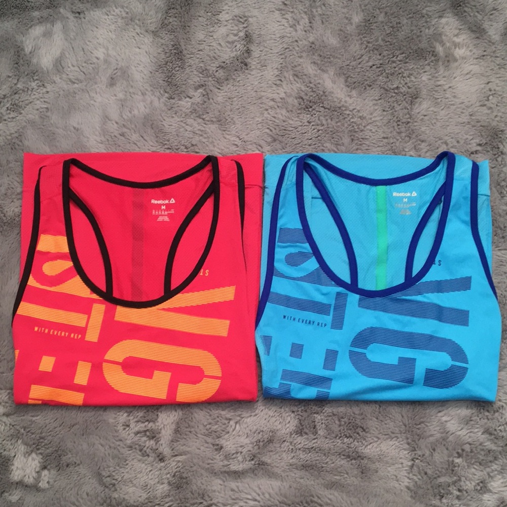 Reebok tank tops size Medium